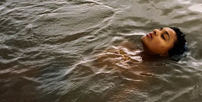 Review Film Bird: Penari yang Hilang